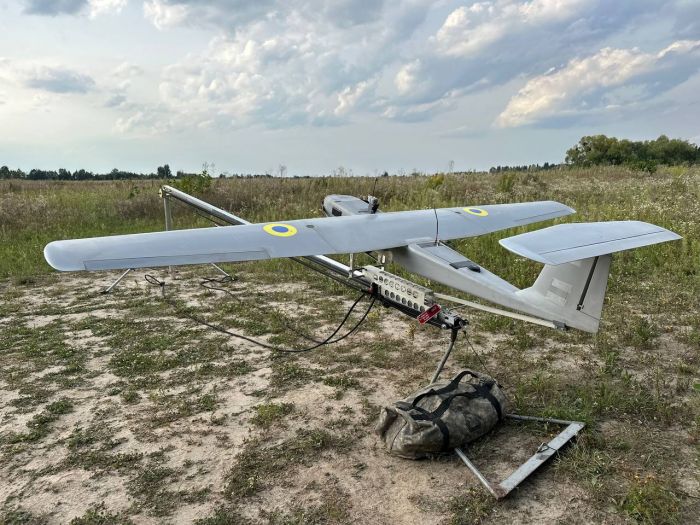 Ударний безпілотний літак із системою наведення скидання KARA (Uav.in.ua Україна)