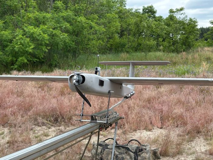 Ударний безпілотний літак із системою наведення скидання KARA (Uav.in.ua Україна)