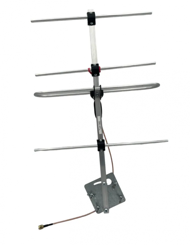 Направлена антена Yagi на  1.2GHz з підсиленням 8.6dBi, 4 секції SMA