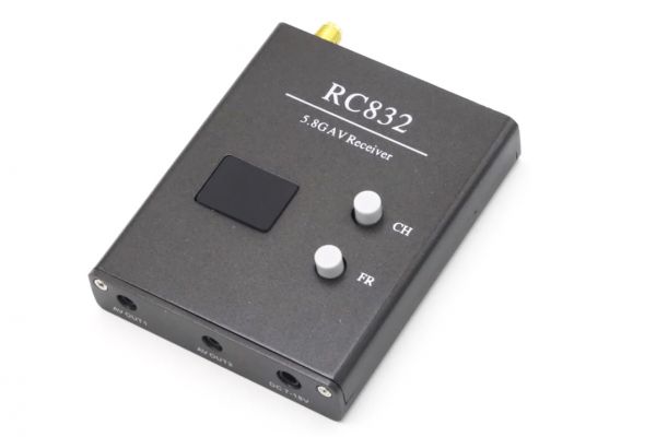 Відеоприймач AKK RC832 5.8GHz