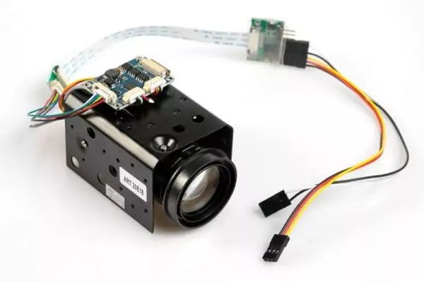 Камера аналогова 163г Foxeer 700TVL CMOS 30x зум з PWM керуванням для дронів