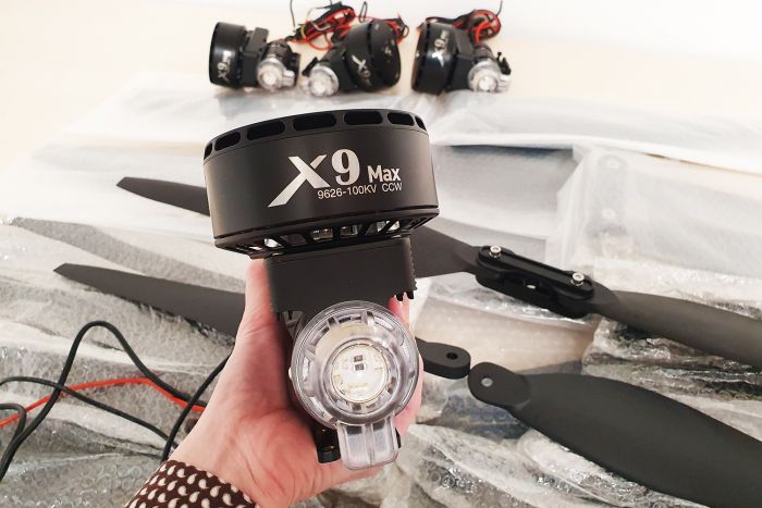 Комбо мотор Hobbywing Xrotor X9 MAX з регулятором та 41" пропелером (CW)
