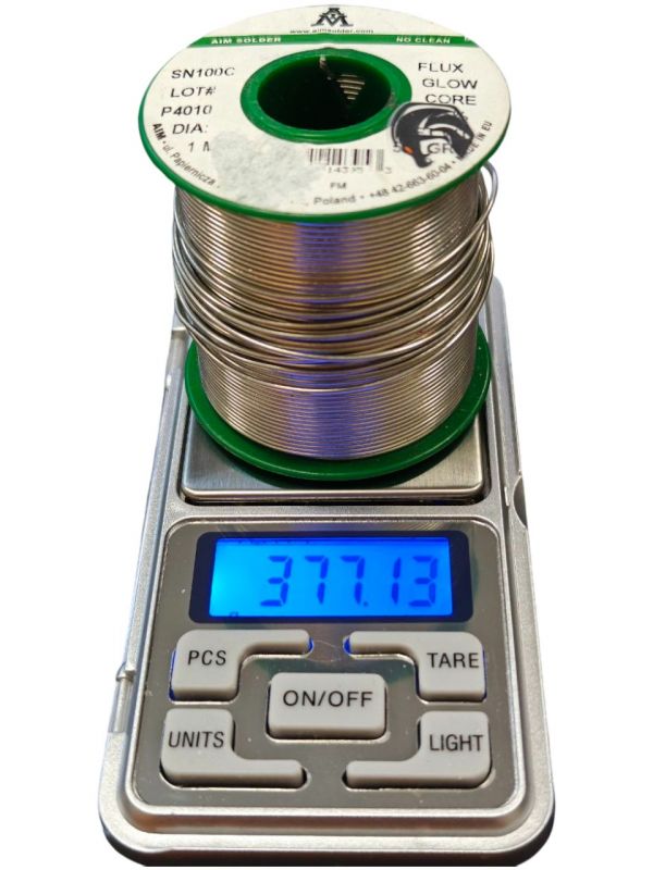 Безсвинцевий припій AIM SN100C 1 мм з флюсом, 628 г (розпакований 2 катушки 377 г + 251 г) Безсвинцевий припій AIM SN100C 1 мм з флюсом, 628 г (розпакований 2 катушки 377 г + 251 г)