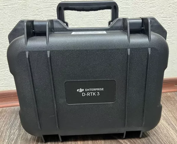 Багатофункціональна мобільна станція DJI GNSS D-RTK 3