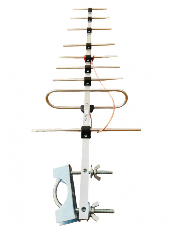 Направлена антена Yagi на 750 МГц 13dBi 1м, 9 секцій SMA