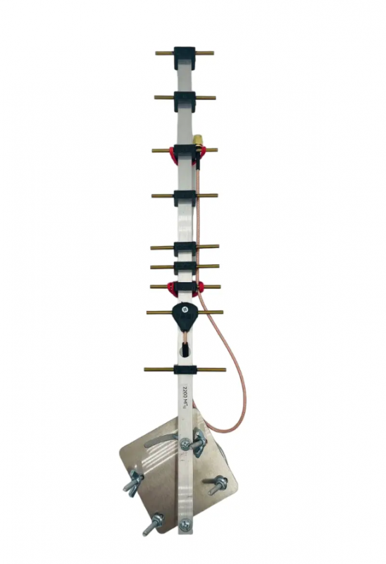 Направлена антена Yagi на 2.7 ГГц з підсиленням 13.4dBi, 9 секцій SMA