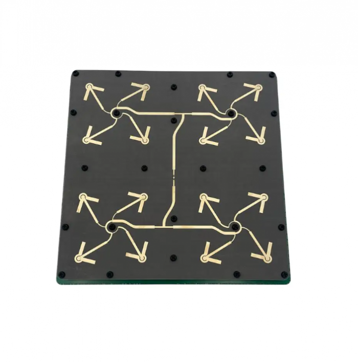 Патч антена Scream Industries 5.8GHz 19.5dBi RHCP для FPV SMA/SMA