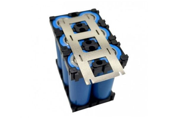 Нікельована стрічка квадрат 0.15x21.7x23.4мм для зварювання 21700 (10 метрів)