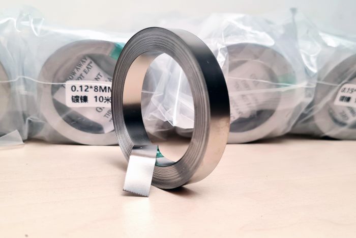 Нікелева стрічка 0.12x8мм (10 метрів)