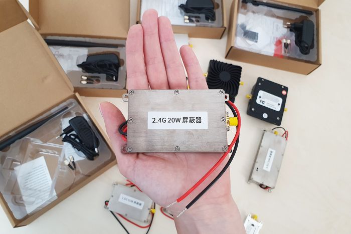 Генератор коливаючої частоти 2.4 ГГц SZHUASHI YJM2420B (20 Вт)