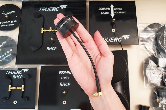 Антена 1.3ГГц TrueRC Singularity 1280 V2 (RHCP Bottom90) 1.9 dBic