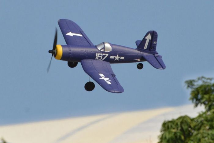 Літак радіокерований VolantexRC F4U Corsair 761-8 400мм 4к RTF